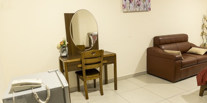 Interior24